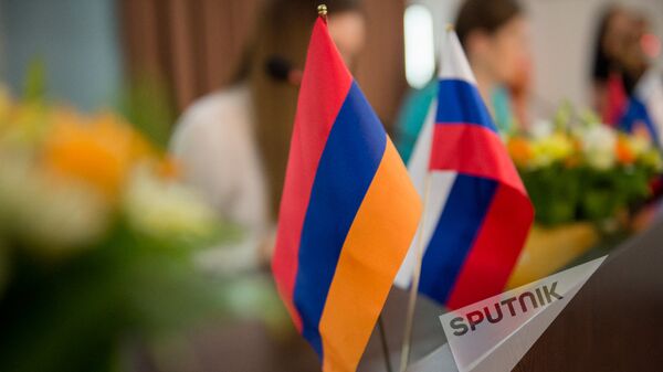 Флаги России и Армении - Sputnik Армения