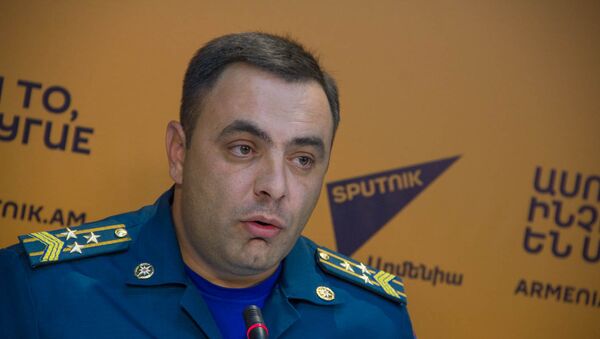 Замначальника Спасательной службы МЧС Армении, полковник Арман Цолакян - Sputnik Արմենիա