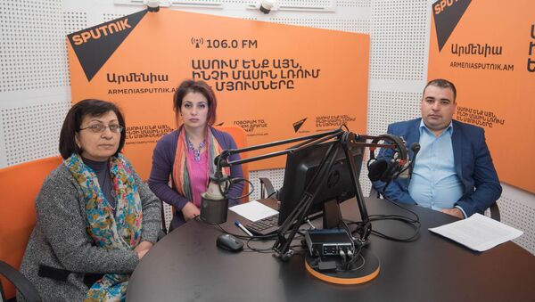 Геворг Мкртчян и Нарине Галстян в гостях у радио Sputnik Армения - Sputnik Արմենիա