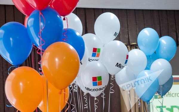 Microsoft ընկերությունը պլանշետներ է տրամադրել «Արգենտինայի հանրապետություն» № 76 դպրոցի 5-6–րդ դասարանների աշակերտներին Microsoft ընկերությունը պլանշետներ է տրամադրել «Արգենտինայի հանրապետություն» № 76 դպրոցի 5-6–րդ դասարանների աշակերտներին - Sputnik Արմենիա