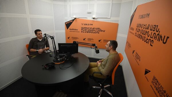 В гостях у Sputnik Армения просветитель и радиоведущий  Леонид Клейн - Sputnik Армения