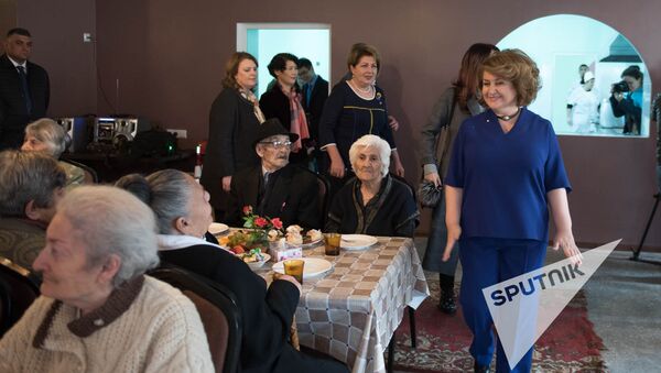 Первая леди Армении Рита Саргсян посетила дом-интернат в Норк-Мараше - Sputnik Армения