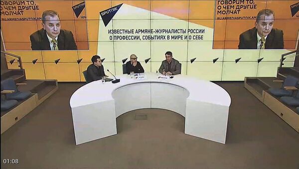 В Sputnik Армения состоялся видеомост с известными российскими журналистами армянского происхождения на тему Известные армяне-журналисты России о профессии, событиях в мире и о себе - Sputnik Армения