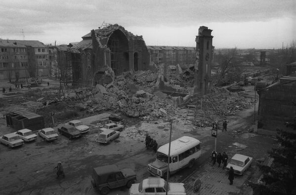 Последствия землетрясения в Ленинакане Последствия землетрясения в Ленинакане - Sputnik Армения