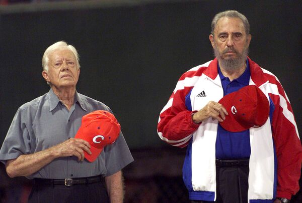 Ֆիդել Կաստրոն և ԱՄՆ-ի նախկին նախագահ Ջիմի Քարթերը Կուբայի ազգային հիմնը կատարելու ժամանակ, 2002 թ., Հավանա: - Sputnik Արմենիա