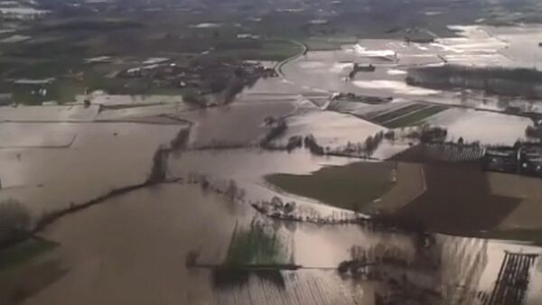 СПУТНИК_Последствия наводнения на северо-западе Италии. Съемка с вертолета - Sputnik Армения