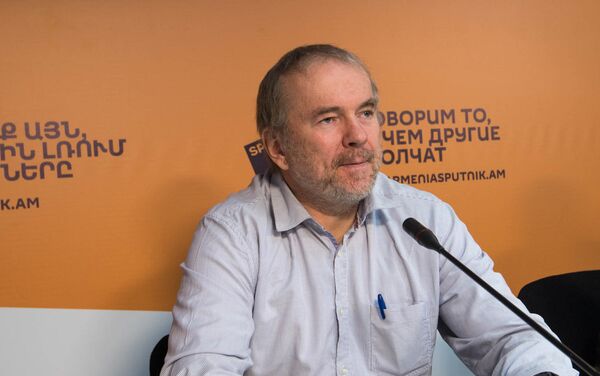 Пресс-конференция на тему Армения как центр развития IT-технологий для стран ЕАЭС. Владимир Терновский Пресс-конференция на тему Армения как центр развития IT-технологий для стран ЕАЭС. Владимир Терновский - Sputnik Армения