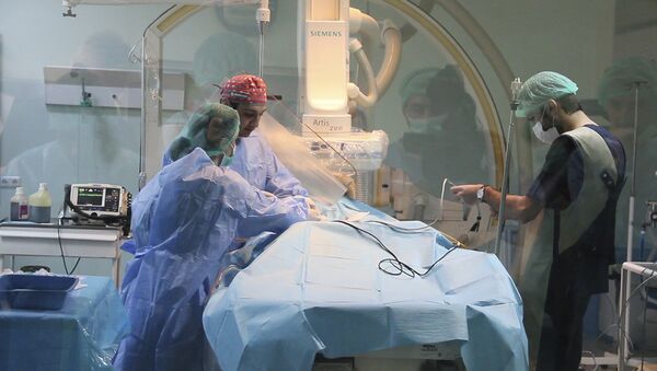 Армянские врачи провели операцию на сердце совместно с голландским коллегой - Sputnik Արմենիա