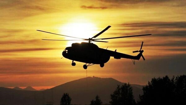 Вертолет в темное время суток - Sputnik Армения