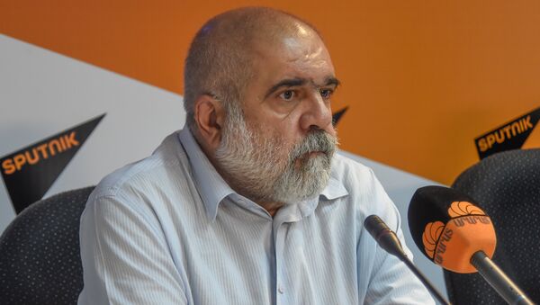 Политолог Александр Искандарян - Sputnik Армения