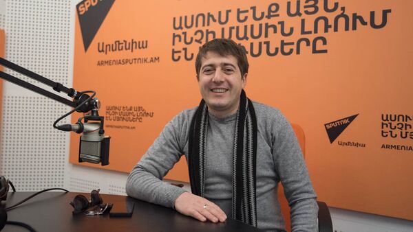 Вреж Киракосян в гостях у радио Sputnik Армения - Sputnik Արմենիա