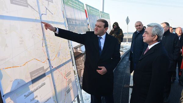 Серж Саргсян присутствовал на церемонии открытия новой дороги, связывающей проспект Аршакуняц - улицу Шираки - Арташатское шоссе - Sputnik Արմենիա