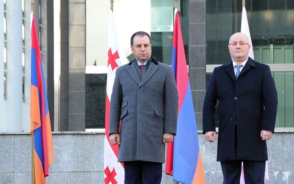 Հայաստանի և Վրաստանի պաշտպանության նախարար Վիգեն Սարգսյանն ու Լևան Իզորիան հանդիպել են Թբիլիսիում - Sputnik Արմենիա