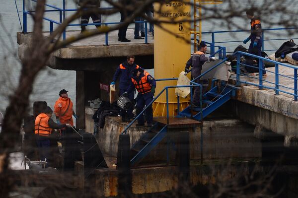 Поисково-спасательные работы на месте крушения самолёта Ту-154 Минобороны РФ в Сочи - Sputnik Армения