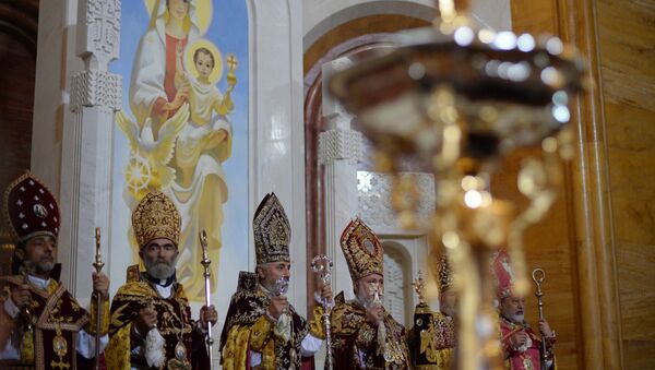 Кафедральный собор Армянской Апостольской Церкви в Москве - Sputnik Армения