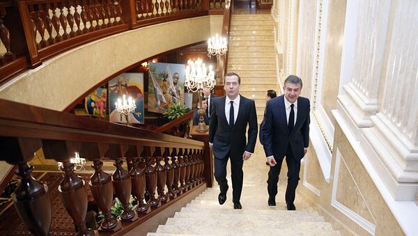 Официальный визит премьер-министра РА Карена Карапетяна с премьер-министром РФ Дмитрием Медведевым - Sputnik Армения