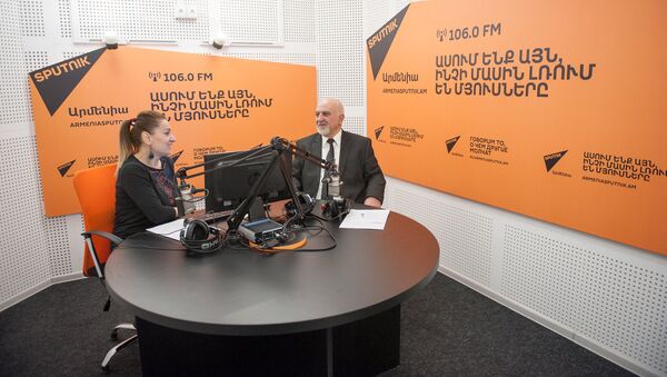 Паруйр Айрикян в гостях у радио Sputnik Армения - Sputnik Արմենիա