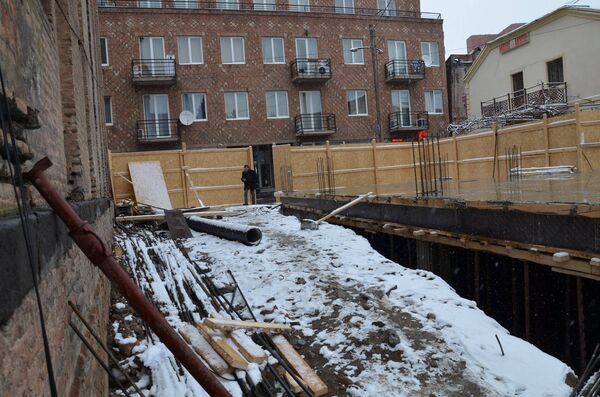 Армянская церковь Шамхорецоц Сурб Аствацацин Кармир Аветаран в Тбилиси Армянская церковь Шамхорецоц Сурб Аствацацин Кармир Аветаран в Тбилиси - Sputnik Армения