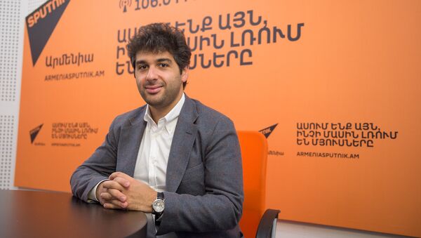 Сергей Смбатян в гостях у радио Sputnik Армения - Sputnik Армения