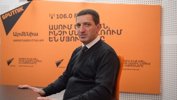 Геворг Петросян в гостях у радио Sputnik Армения - Sputnik Արմենիա