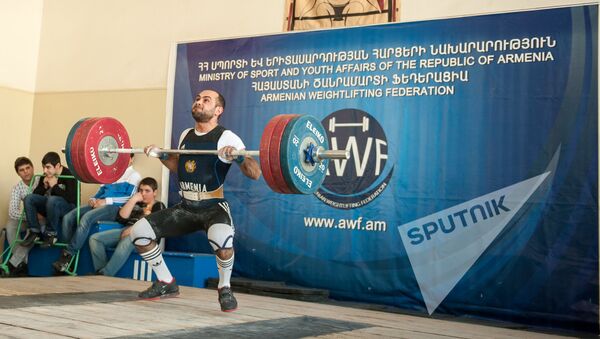 Первенство Армении по тяжелой атлетике. Ваник Аветисян - Sputnik Արմենիա
