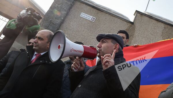 Акция протеста у посольства Беларуси в Армении против экстрадиции блогера Александра Лапшина в Азербайджан - Sputnik Армения
