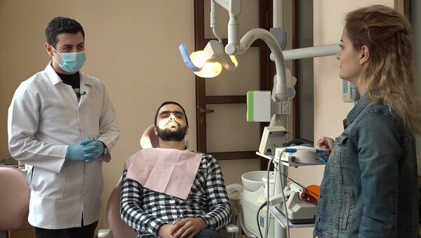 Армянские дантисты отмечают Международный день стоматолога - Sputnik Армения