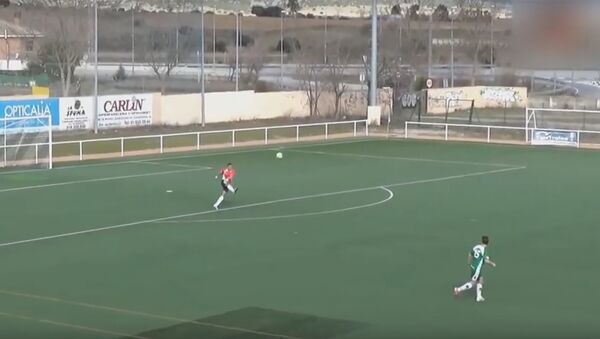 Испанский вратарь забил гол с 80 метров - Sputnik Армения
