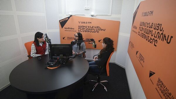 Участницы проекта Ты супер! Сабина и Ангелина рассказали о том, почему решили стать певицами - Sputnik Армения