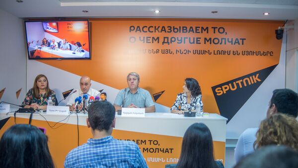 Пресс-конференция по вопросам перспектив снятия санкций с Ирана для Армении - Sputnik Армения