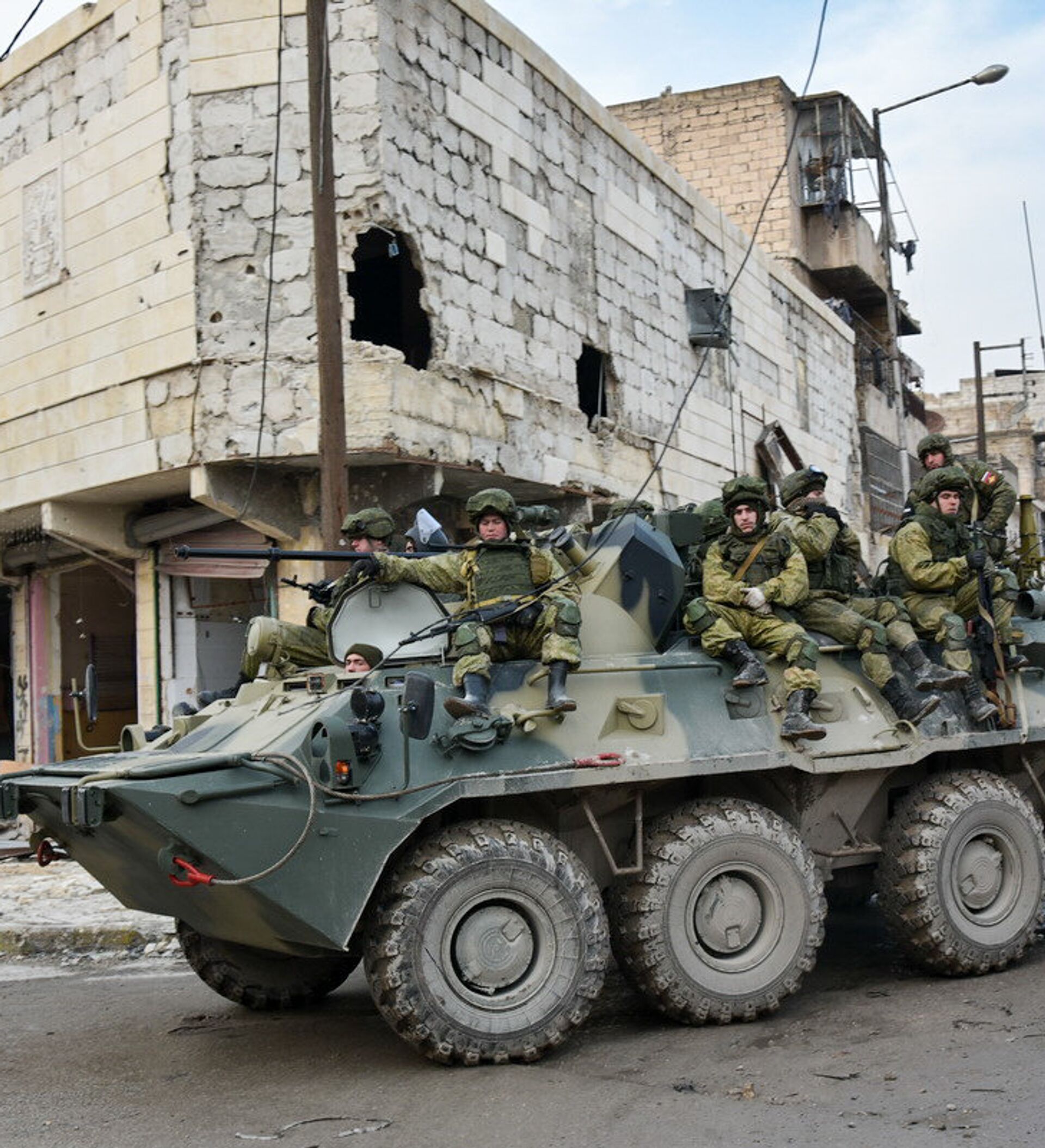 Боевые действия в городе. Солдаты вс РФ В Сирии. Российские солдаты в Сирии. Операция вс РФ В Сирии. Штурм Алеппо БТР.