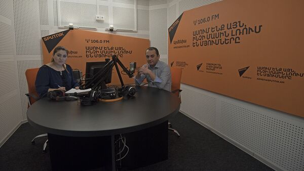 Виктор Енгибарян в гостях у радио Sputnik Армения - Sputnik Արմենիա