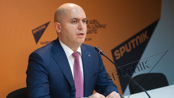 Армен Ашотян - Sputnik Արմենիա