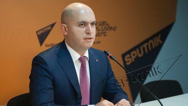 Армен Ашотян - Sputnik Армения