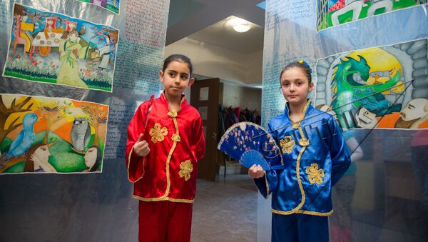 Выставка Китайские басни: рисуют армянские дети в Национальной детской библиотеке имени Хнко-Апера, организованная совместно с посольством КНР - Sputnik Армения