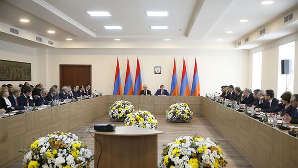 Встреча премьер-министра Армении Карена Карапетяна с представителями дипломатических миссий - Sputnik Արմենիա