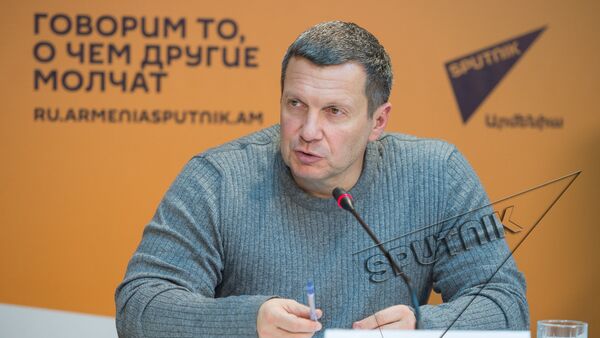 Владимир Соловьев в пресс-центре Sputnik Армения - Sputnik Армения