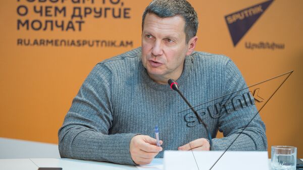 Владимир Соловьев в пресс-центре Sputnik Армения - Sputnik Армения