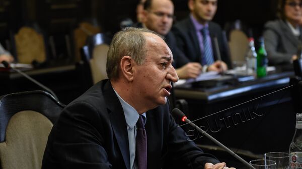 Роберт Назарян. Заседание Правительства РА 09.03.2017 - Sputnik Армения