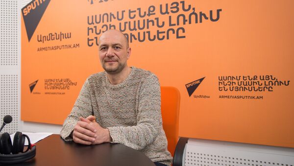Давид Асланян в гостях у радио Sputnik Армения  - Sputnik Արմենիա