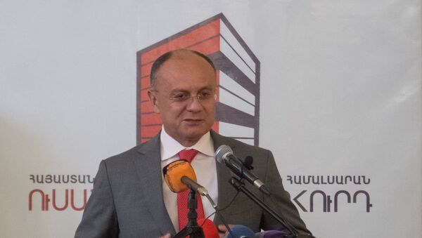 министр обороны Армении Сейран Оганян в Армянском экономическом университете - Sputnik Արմենիա