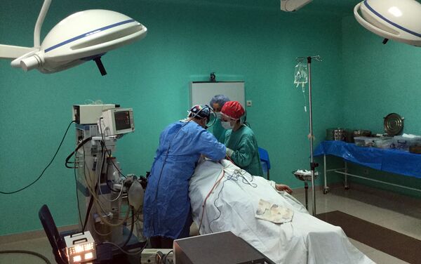 ԱՄՆ քաղաքացի  Էրիկա Գոնզալեզի վիրահատությունը Գյումրիում - Sputnik Արմենիա