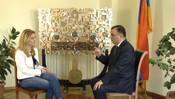 В эксклюзивном интервью Sputnik Армения министр труда и по социальным вопросам Артем Асатрян обозначил пути решения социальных проблем - Sputnik Армения