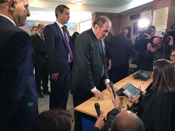 «Կոնգրես–ՀԺԿ» դաշինք. Լևոն Տեր–Պետրոսյան «Կոնգրես–ՀԺԿ» դաշինք. Լևոն Տեր–Պետրոսյան - Sputnik Արմենիա