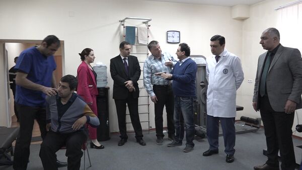 Обмен опытом с немецкими кинезиологами в больнице N1 в Ереване - Sputnik Արմենիա