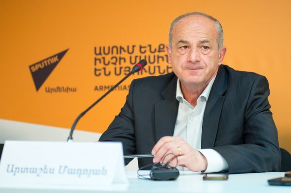 Арташес Мадоян Арташес Мадоян - Sputnik Արմենիա