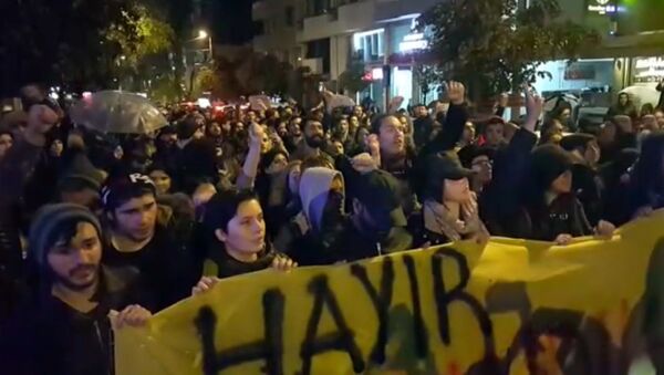 СПУТНИК_Протесты в Стамбуле против результатов референдума - Sputnik Армения