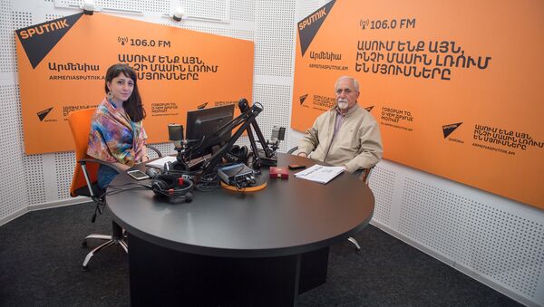Роберт Мирзоян в гостях у радио Sputnik Армения - Sputnik Արմենիա