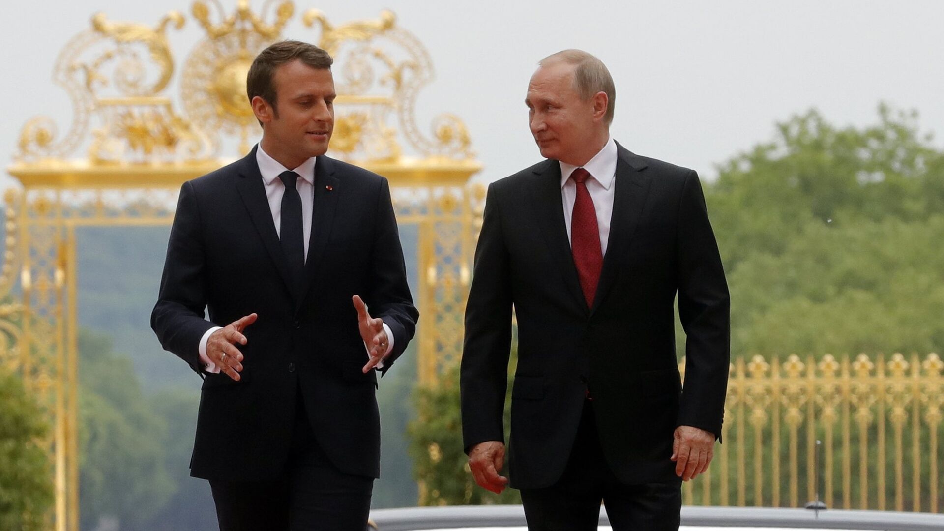 Ռուսաստանի և Ֆրանսիայի նախագահներ Վլադիմիր Պուտինը և Էմանուել Մակրոնը Վերսալի պալատում հանդիպման ժամանակ (29 մայիսի, 2017թ)․ Փարիզ - Sputnik Արմենիա, 1920, 03.12.2022