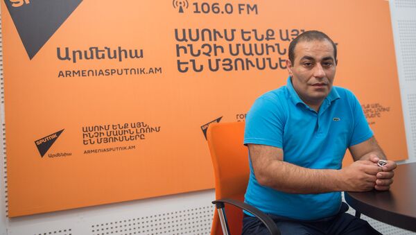 Азат Товмасян в гостях у радио Sputnik Армения - Sputnik Արմենիա